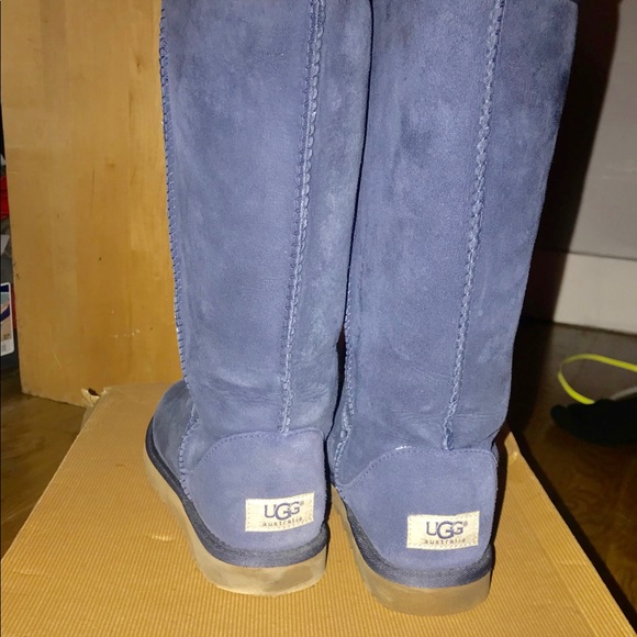 Classic Tall Navy Blue Uggs - Picture 3 of 5